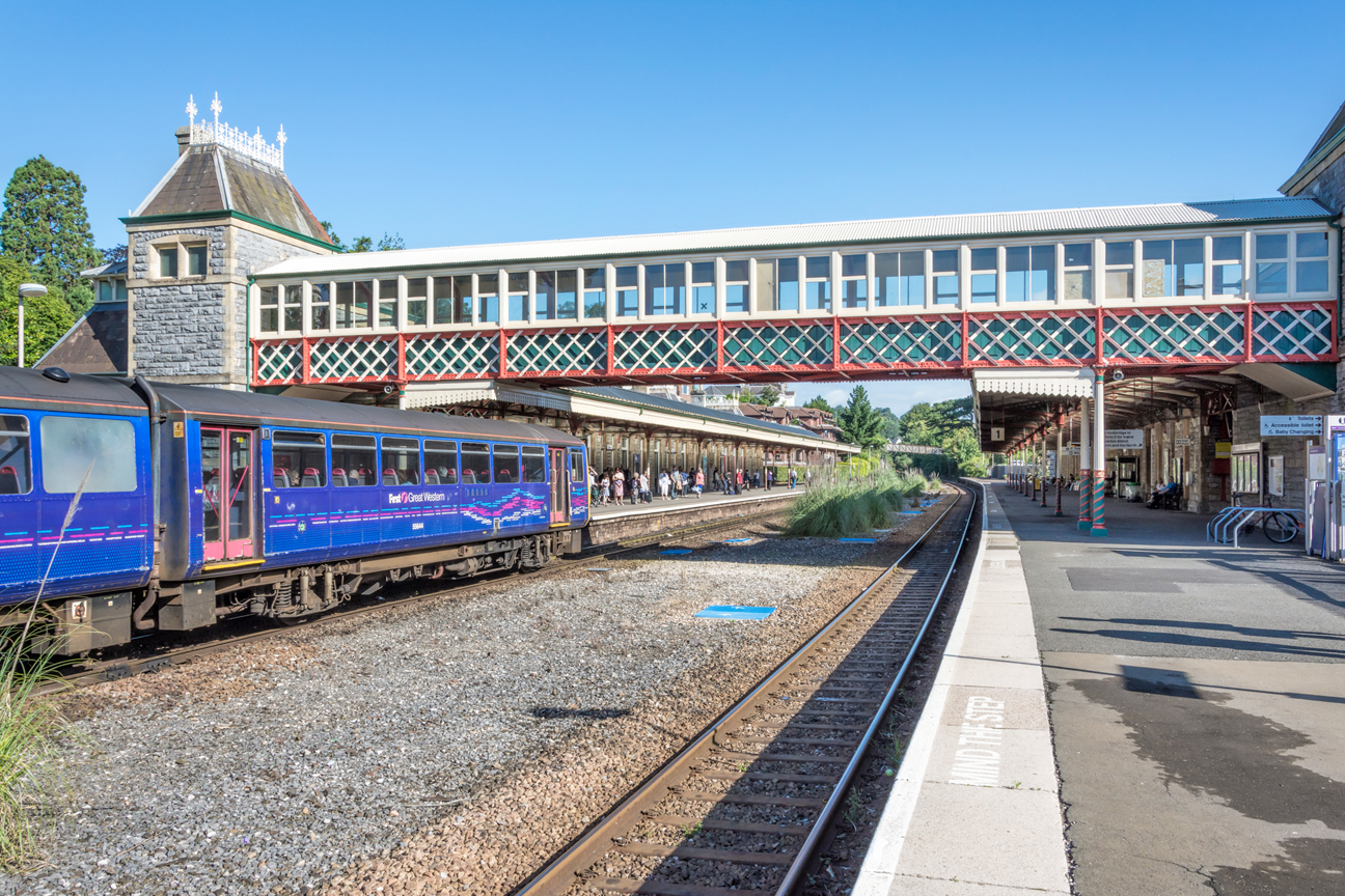 Torquay railway station - travel to your accommodation in Torquay by train.